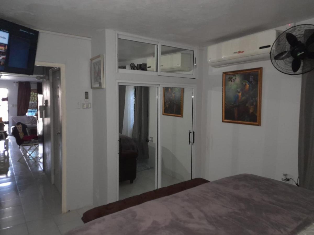 Zipcode Hideaway Guesthouse Portmore Buitenkant foto