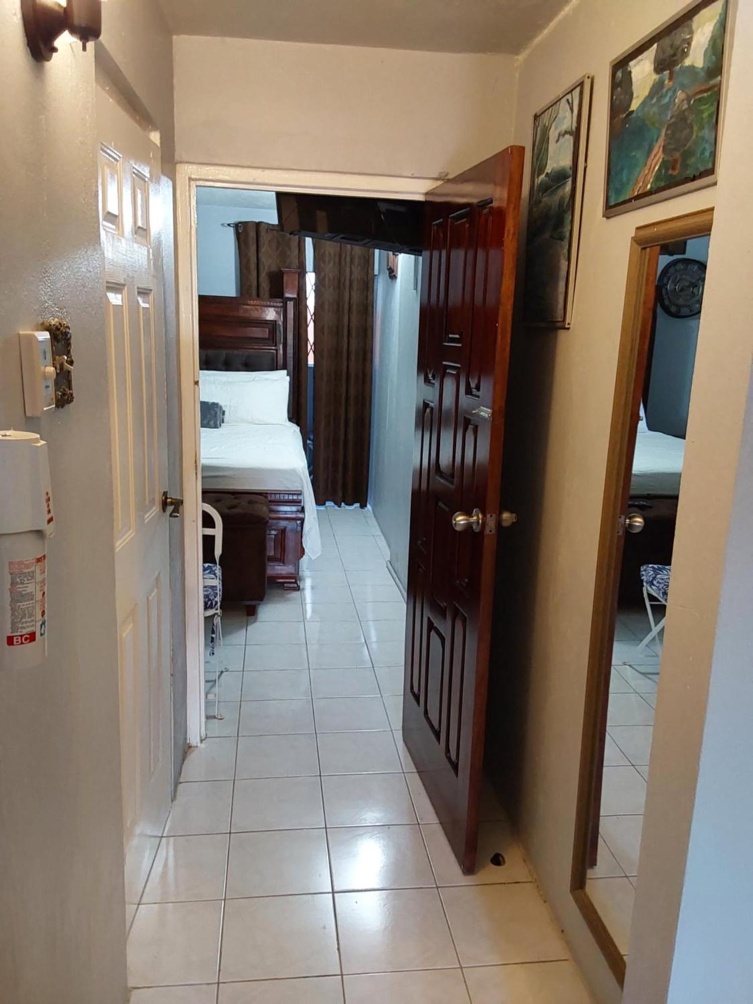 Zipcode Hideaway Guesthouse Portmore Buitenkant foto